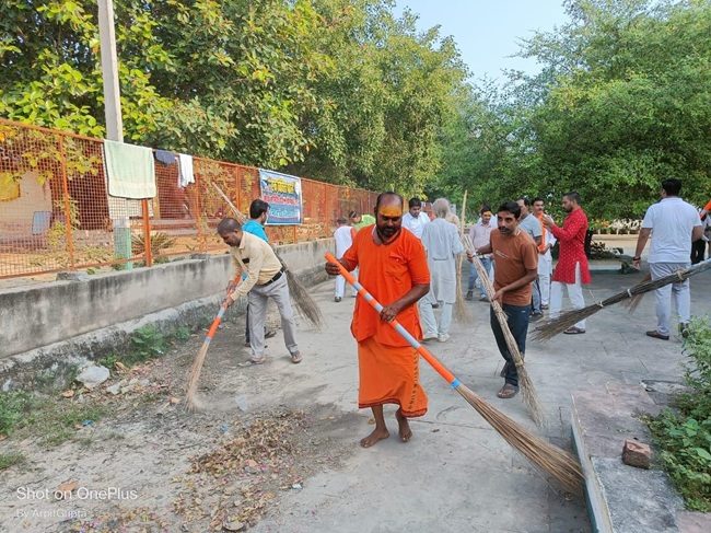 Environment & Cleanliness (650x487)